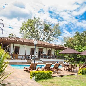 Hotel Delirio Campestre Montenegro Exterior photo