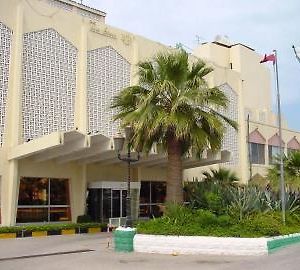 Oasis Hotel & Beach Club Ντόχα Exterior photo