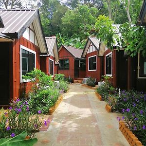 Phi Phi Long Beach Bungalow Ξενοδοχείο Exterior photo