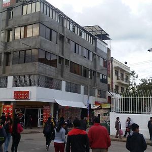 Hospedaje Centro Ξενοδοχείο Huancayo Exterior photo