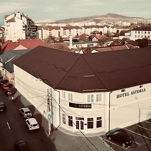 Hotel Astoria Χουνεντοάρα Exterior photo