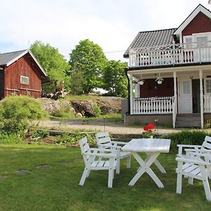 Hedesunda Bed & Breakfast Bed and Breakfast Exterior photo