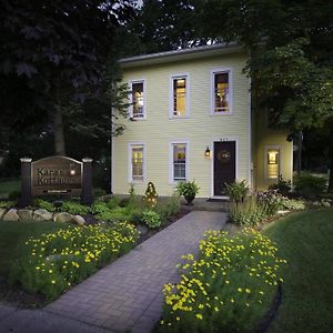 Kara'S Kottages Bed and Breakfast Καλαμαζού Exterior photo