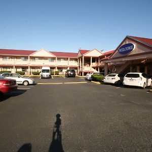 Welcome Everett Inn Exterior photo