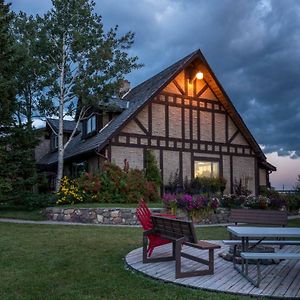 Rocky Ridge Country Lodge Mountain View Exterior photo