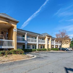 Hometowne Studios By Red Roof - Atlanta Ne - Peachtree Corners Norcross Exterior photo