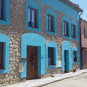 Penzion L'Isola Ξενοδοχείο Kunžak Exterior photo