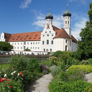 Kloster Benediktbeuern - Gaestehaus Der Salesianer Don Bosco Ξενοδοχείο Exterior photo