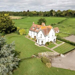 Lower Bryanston Farm Bed and Breakfast Blandford Forum Exterior photo