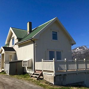 Midnight Sun View Lofoten Βίλα Leknes Exterior photo