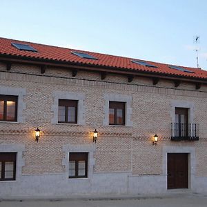 La Casona De Dona Petra Ξενοδοχείο Villarmentero de Campos Exterior photo