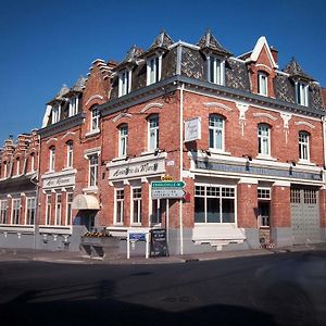 Logis - Hostellerie & Restaurant Du Marche Le Cateau-Cambresis Exterior photo