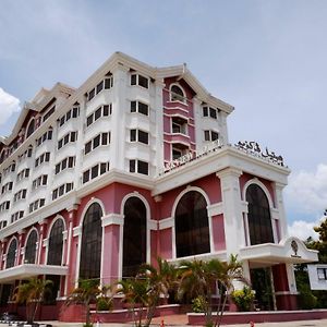 Parkview Hotel Kampong Jerudong Exterior photo