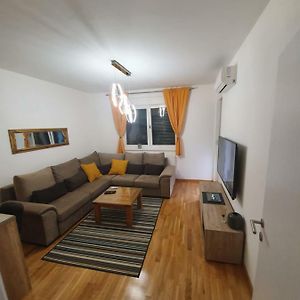 Apartman Lux Doboj Διαμέρισμα Exterior photo