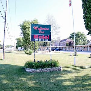 Walkerton Inn Motel Exterior photo