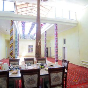 Qutlug Qadam Guest House Χίβα Exterior photo