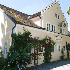 Schloss - Schenke Tunzenberg Ξενοδοχείο Mengkofen Exterior photo