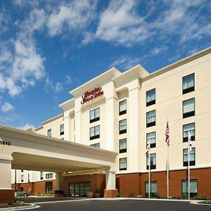 Hampton Inn & Suites Baltimore/Woodlawn Exterior photo