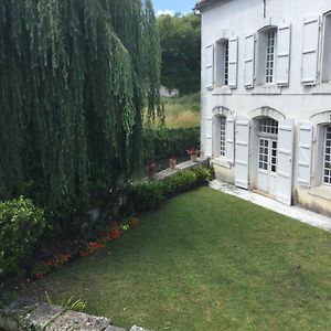 La Maison Du Pont Bed and Breakfast La Rochebeaucourt-et-Argentine Exterior photo