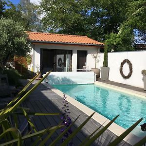 La Casa Bonita Bed and Breakfast Martignas-sur-Jalle Exterior photo