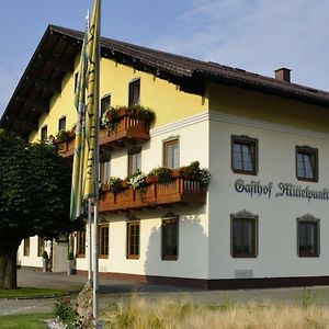 Hotel - Garni Mittelpunkt-Europa Gmbh Braunau am Inn Exterior photo