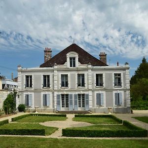 Hotel Particulier La Gobine Joigny Exterior photo