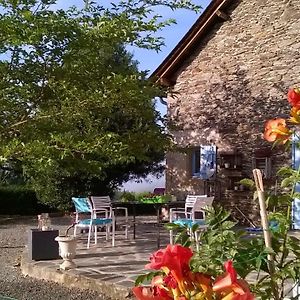 Gite De La Maison Bleue Βίλα Mirandol-Bourgnounac Exterior photo