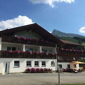 Gastehaus Reichle Ξενοδοχείο Tannheim Exterior photo