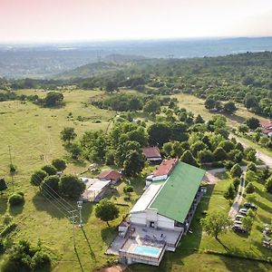 Bio-Agriturismo Parco Rurale "Alture Di Polazzo" ξενώνας Fogliano Redipúglia Exterior photo