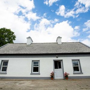 Mary'S Cosy Cottage On The Wild Atlantic Way Γκάλγουεϊ Exterior photo