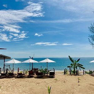 Naroth Beach Bungalow Ξενοδοχείο Prek Svay Village Exterior photo