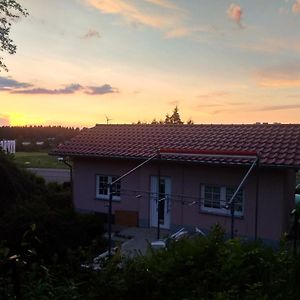 Kleines Gartenhaus Am Mahler Βίλα Großschirma Exterior photo