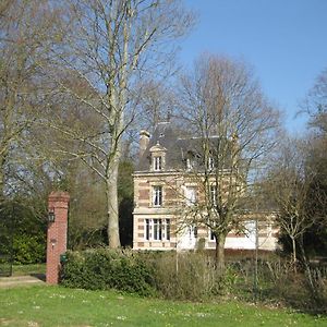 Chateau De Launay Bed and Breakfast Méry-Corbon Exterior photo