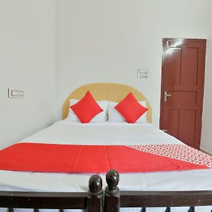 Oyo 15434 Hilton Residency Ξενοδοχείο Alappuzha Exterior photo