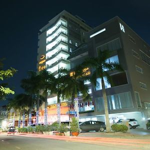 Sen Han Hotel Πνομ Πενχ Exterior photo