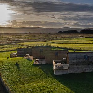 Loch Shin Glamping Pods Βίλα Lairg Exterior photo