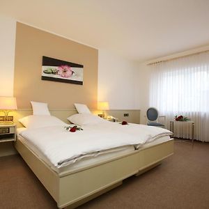 Hotel Am Peterstor Montabaur Room photo