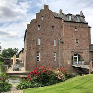 Burg Obbendorf Ξενοδοχείο Niederzier Exterior photo