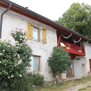 Chez Louve Bleue Bed and Breakfast Hotonnes Exterior photo