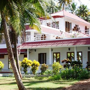 Ashirvad Homestay, Ashtamudi Lake, Kollam Exterior photo