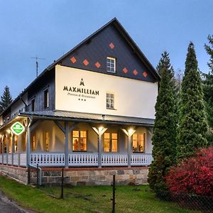 Maxmillian Pension & Restaurant Ξενοδοχείο Marenice Exterior photo