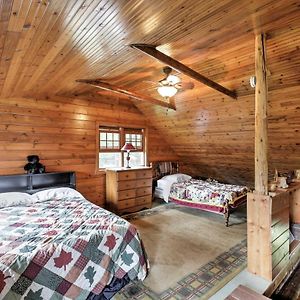 Lakefront Mercer Cabin With Fire Pit And Porch Βίλα Exterior photo