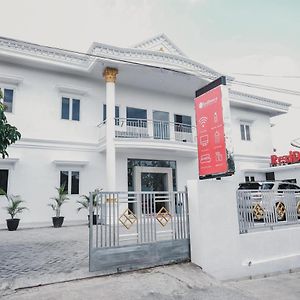 Reddoorz Syariah Near Transmart Lampung Ξενοδοχείο Μπαντάρ Λαμπούνγκ Exterior photo