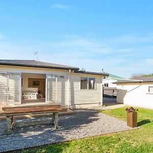 30 Cologne - Martinborough Holiday Home Exterior photo