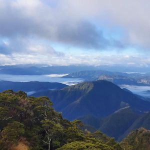 Off The Beaten Trail Acc & Bike Tours Βίλα Murchison Exterior photo