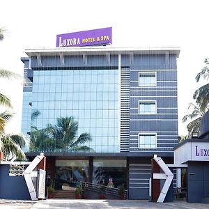 Luxora Hotel And Spa Kozhikode Exterior photo