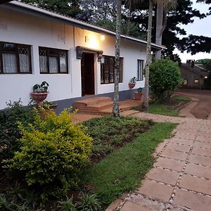 Jenny'S Bed & Breakfast Bed and Breakfast Melmoth Exterior photo