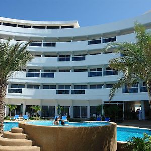 Sunsol Caribbean Beach Ξενοδοχείο Playa El Agua Exterior photo