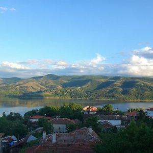 Mihaela Lake Retreat Ξενοδοχείο Yuvalar Exterior photo