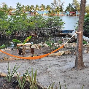 4K Camp Koh Rong Ξενοδοχείο Kaoh Touch Exterior photo